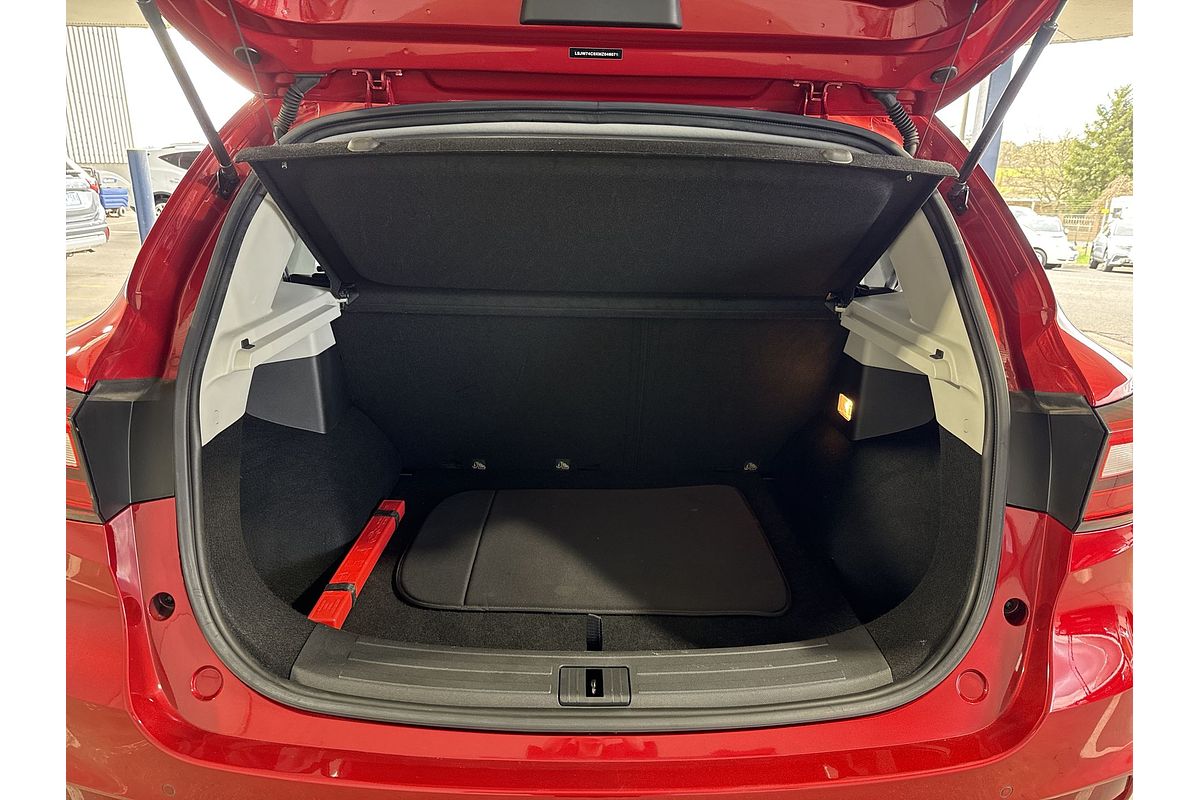 2020 MG ZS Essence AZS1