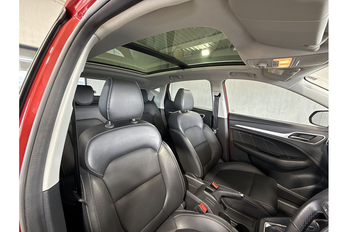 2020 MG ZS Essence AZS1