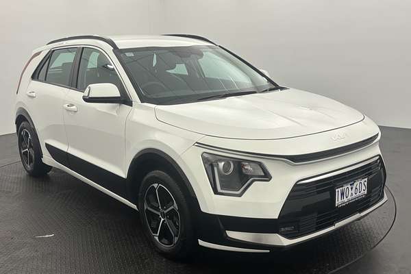 2022 Kia Niro Hybrid S DE