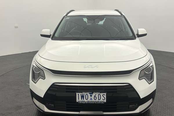 2022 Kia Niro Hybrid S DE