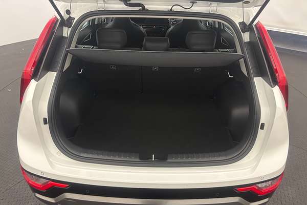2022 Kia Niro Hybrid S DE