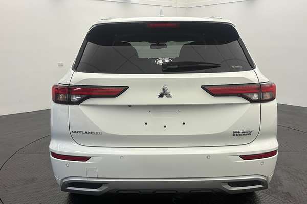 2022 Mitsubishi Outlander PHEV Exceed ZM