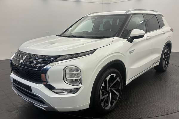 2022 Mitsubishi Outlander PHEV Exceed ZM