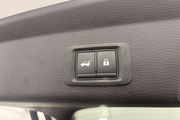 2022 Mitsubishi Outlander PHEV Exceed ZM