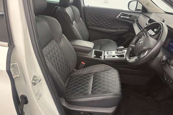 2022 Mitsubishi Outlander PHEV Exceed ZM