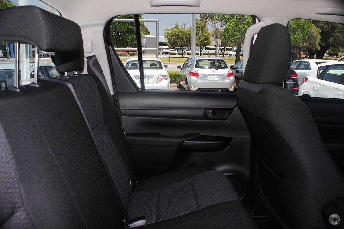 2018 Toyota Hilux Workmate GUN125R 4X4