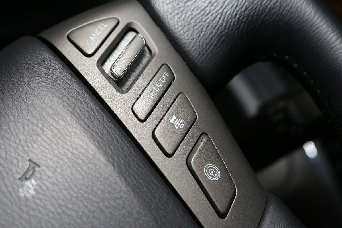 2024 Nissan Patrol Ti Y62
