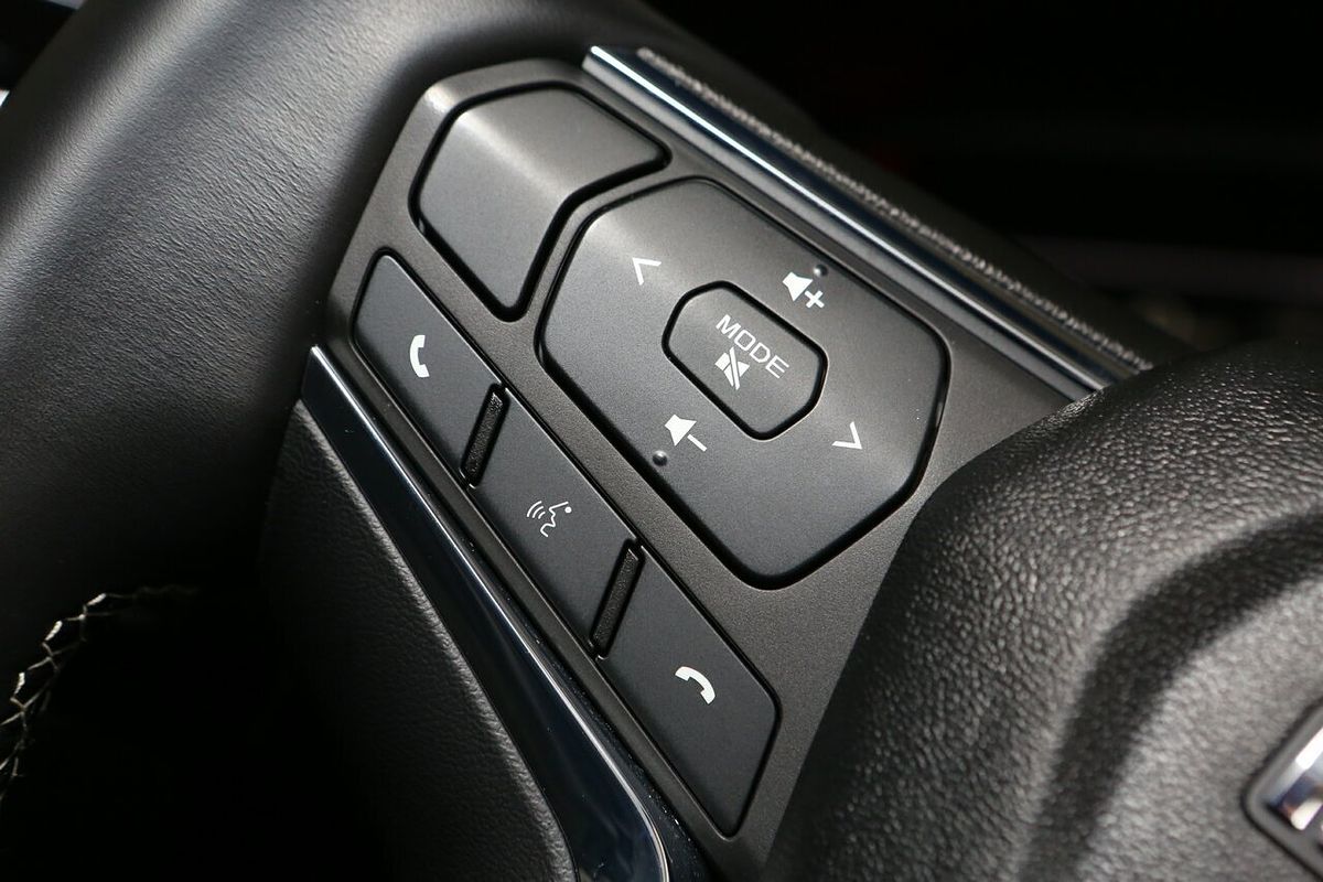 2024 Isuzu MU-X LS-T