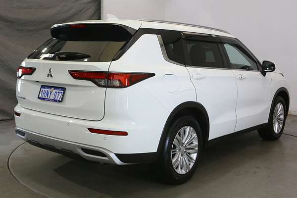 2022 Mitsubishi Outlander LS ZM