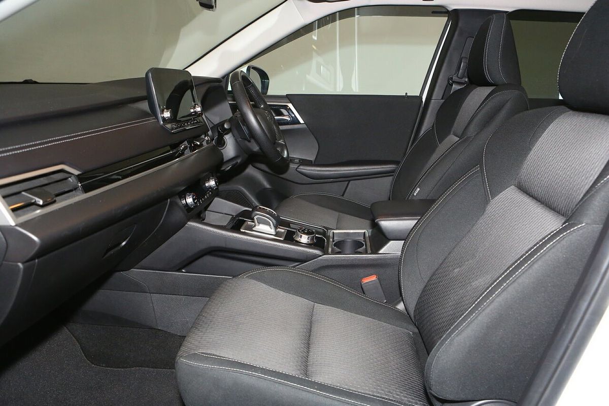 2022 Mitsubishi Outlander LS ZM
