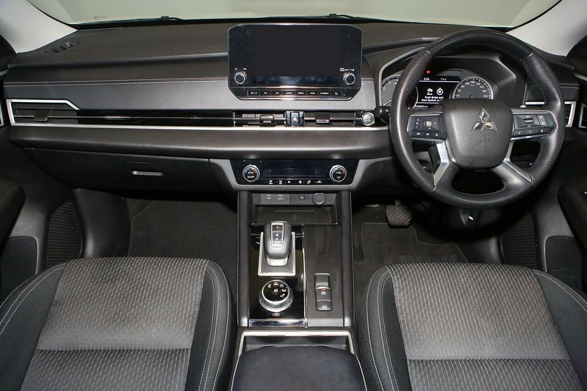 2022 Mitsubishi Outlander LS ZM