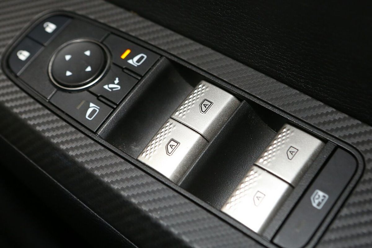2022 Mitsubishi Outlander LS ZM