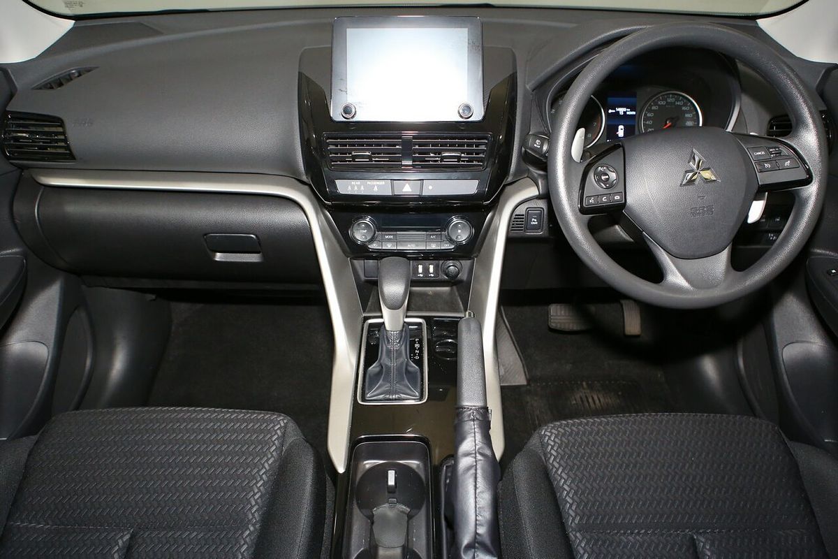 2024 Mitsubishi Eclipse Cross ES YB