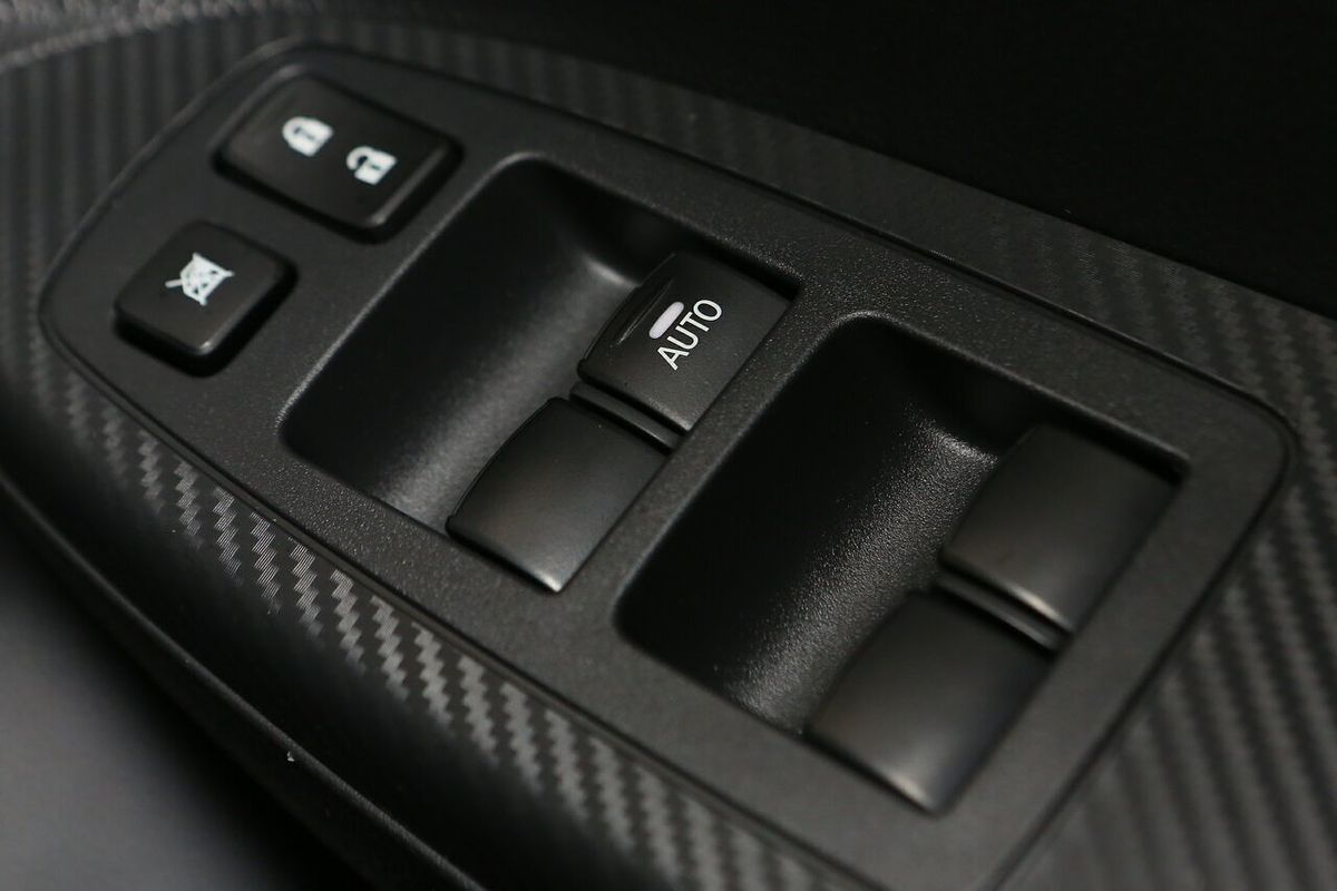 2024 Mitsubishi Eclipse Cross ES YB