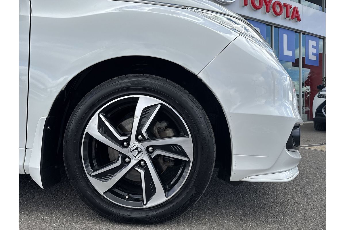 2016 Honda Odyssey VTi-L 5th Gen