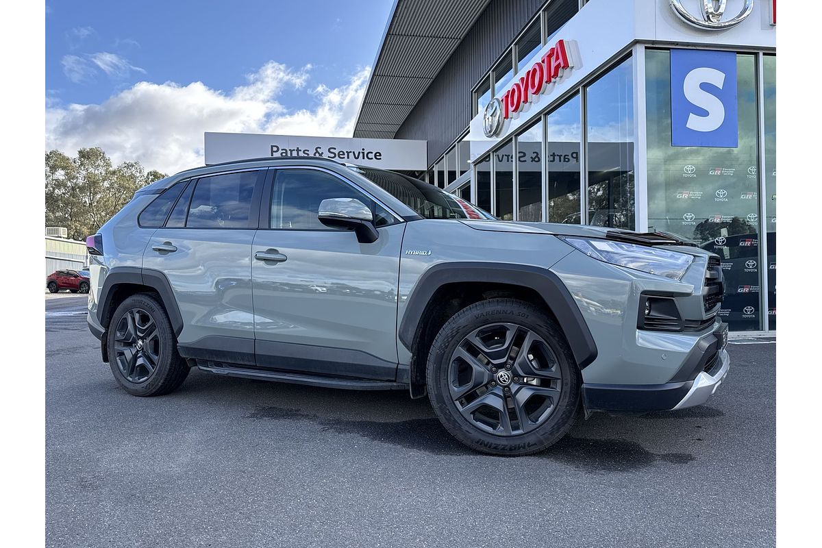 2021 Toyota RAV4 Edge AXAH54R