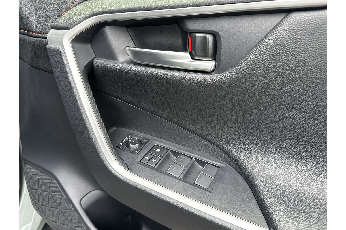 2021 Toyota RAV4 Edge AXAH54R