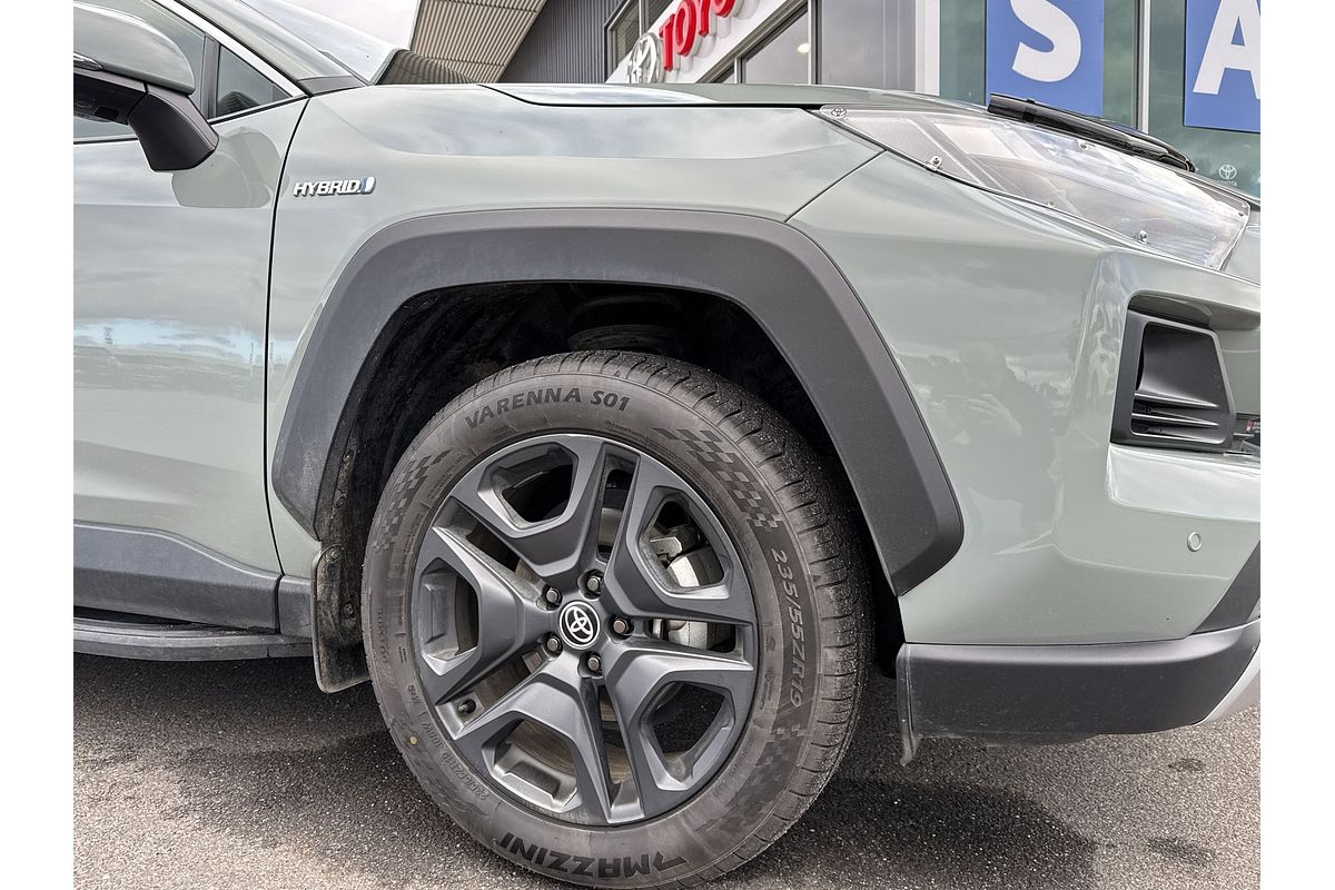 2021 Toyota RAV4 Edge AXAH54R