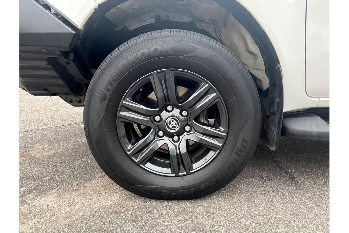 2021 Toyota Hilux SR GUN126R 4X4