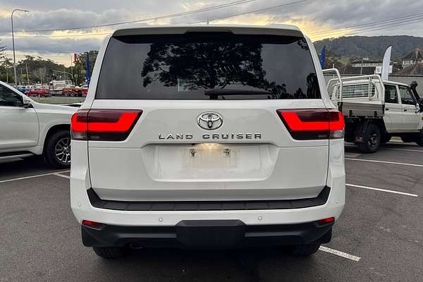2023 Toyota Landcruiser GXL FJA300R
