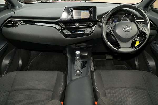 2017 Toyota C-HR NGX10R