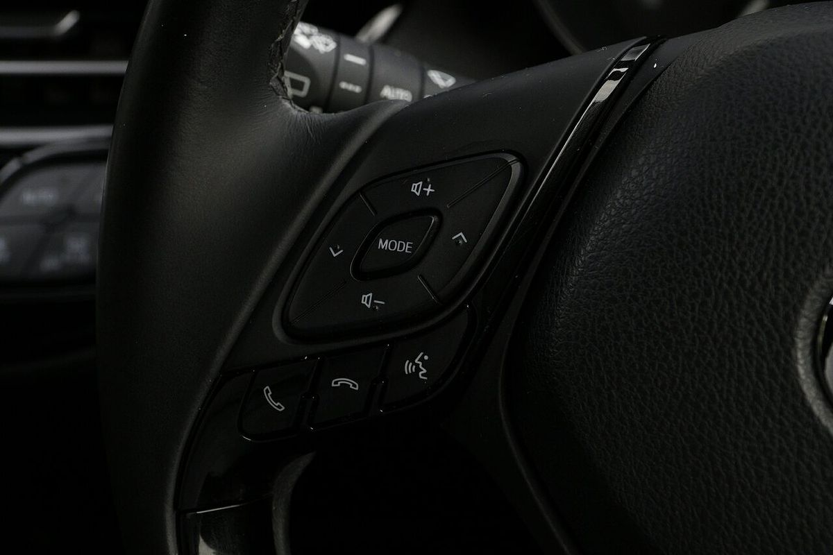 2017 Toyota C-HR NGX10R