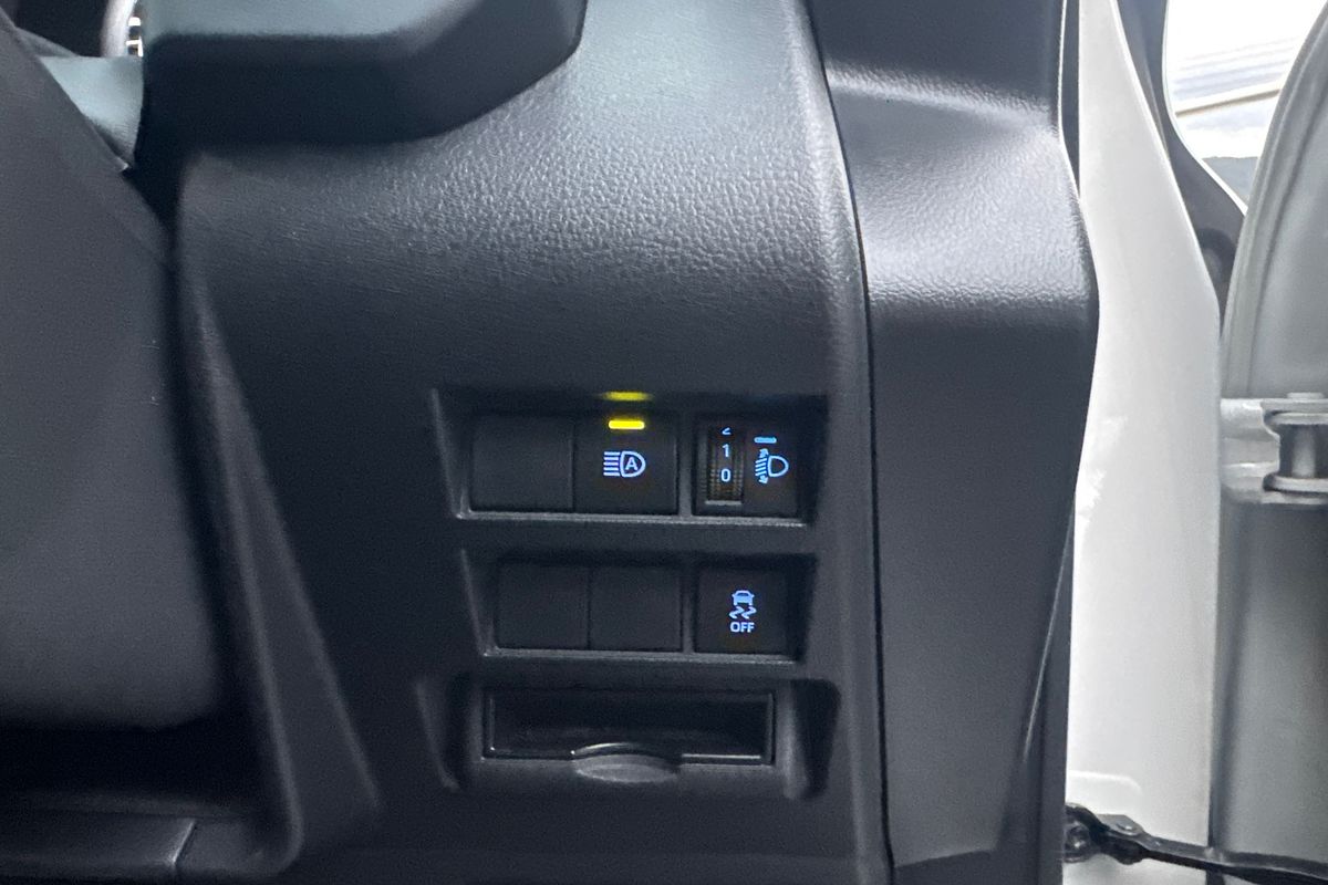 2023 Toyota Landcruiser GXL FJA300R