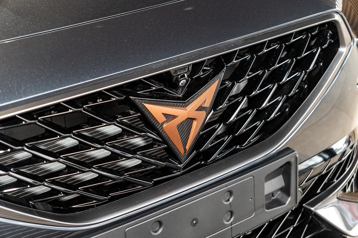 2024 CUPRA Formentor VZx KM