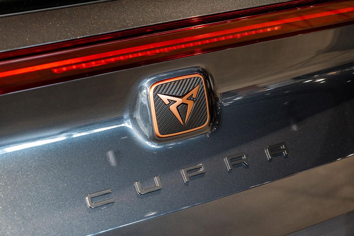 2024 CUPRA Formentor VZx KM