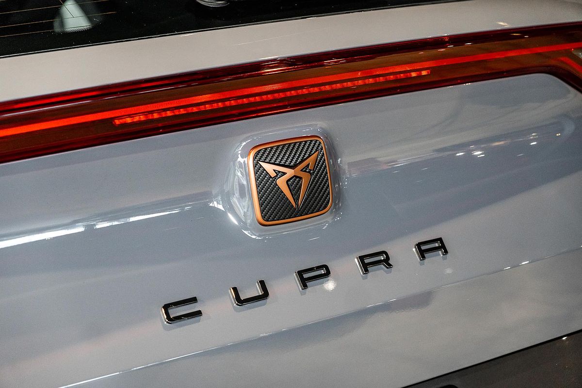 2024 CUPRA Formentor VZx KM