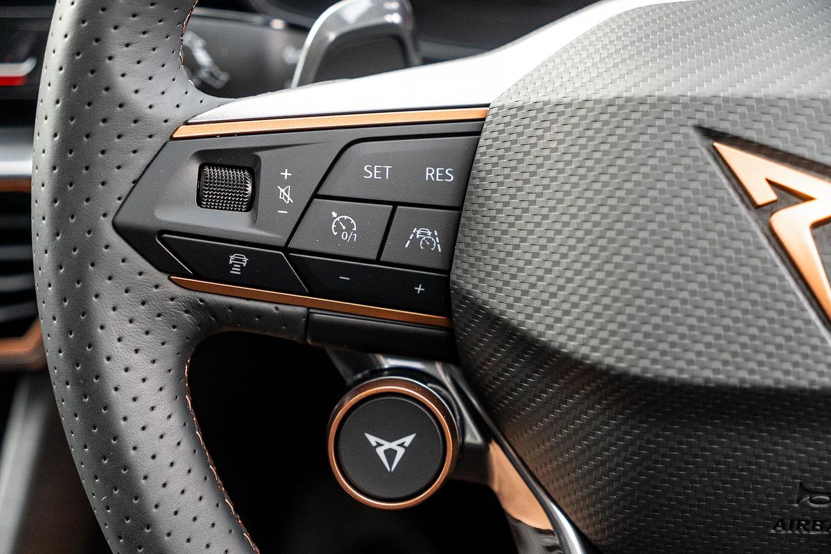 2024 CUPRA Formentor VZx KM