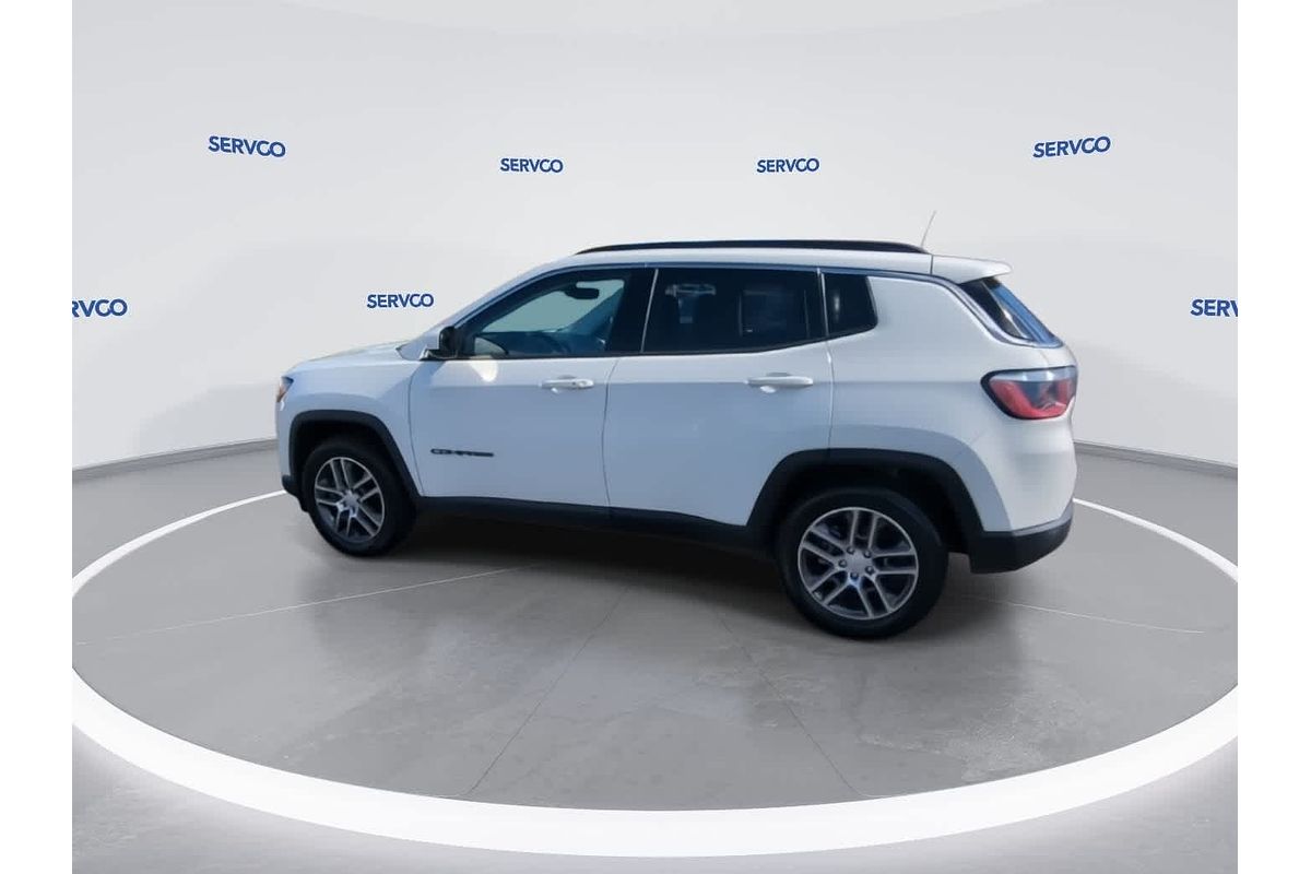 2020 Jeep Compass Latitude w/Sun/Safety Pkg