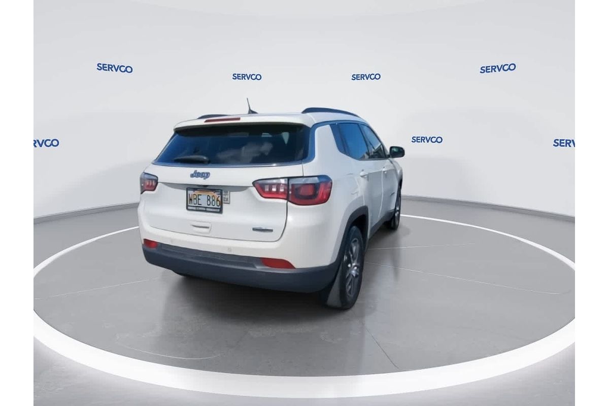 2020 Jeep Compass Latitude w/Sun/Safety Pkg
