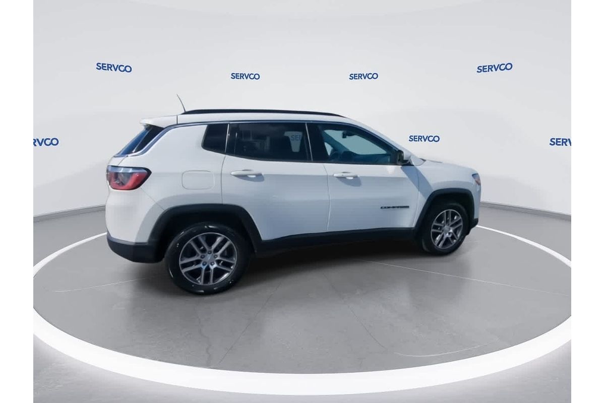 2020 Jeep Compass Latitude w/Sun/Safety Pkg