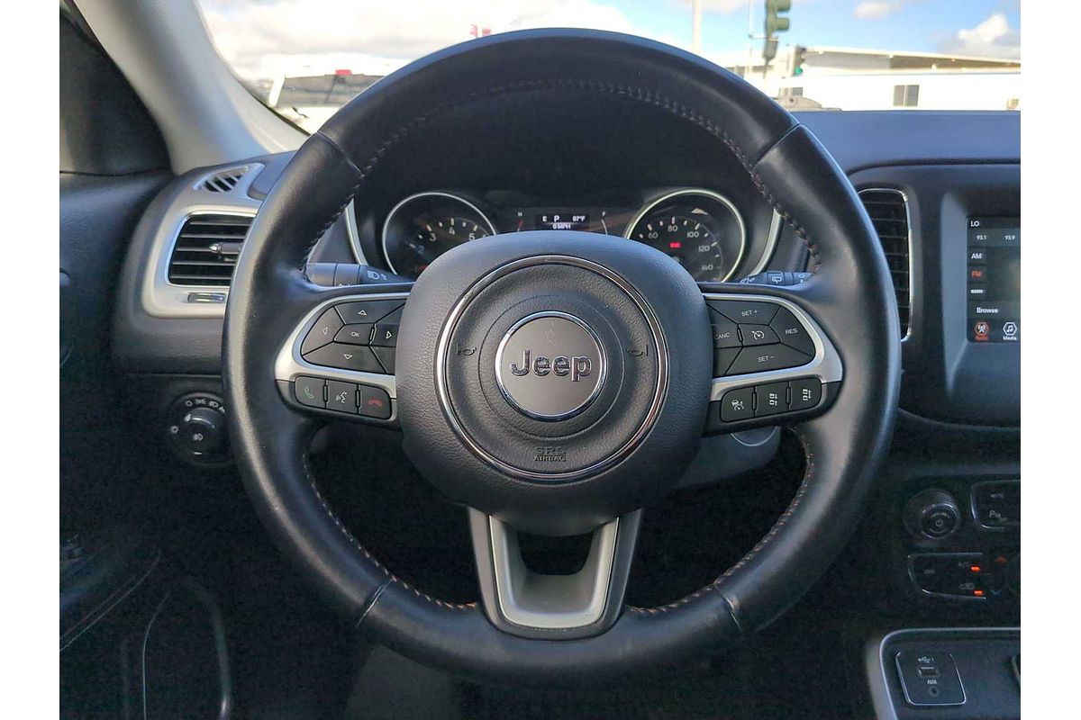 2020 Jeep Compass Latitude w/Sun/Safety Pkg