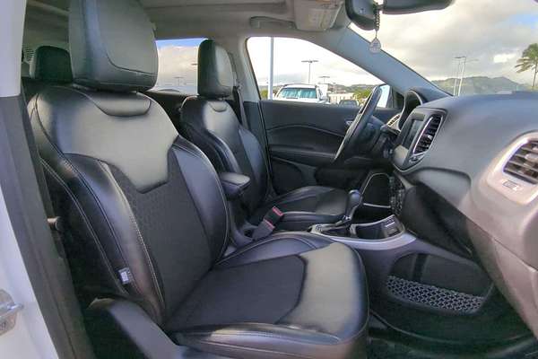 2020 Jeep Compass Latitude w/Sun/Safety Pkg
