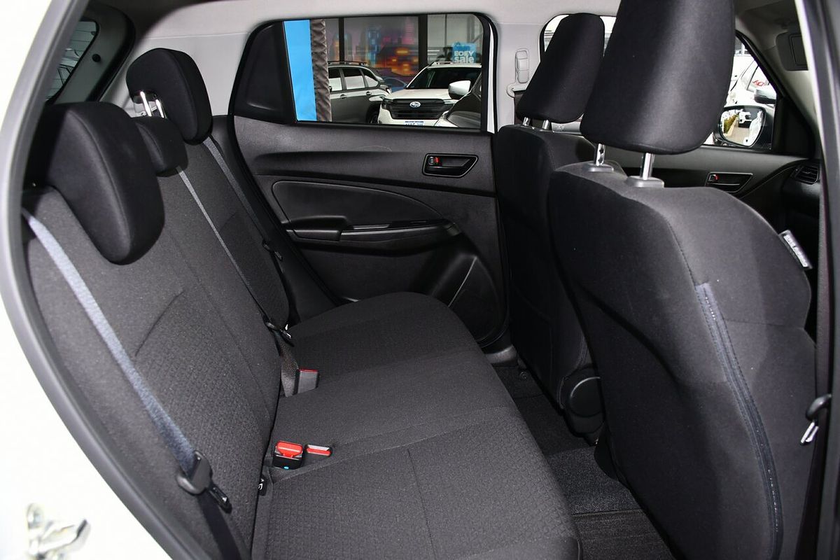 2019 Suzuki Swift GL Navigator AZ