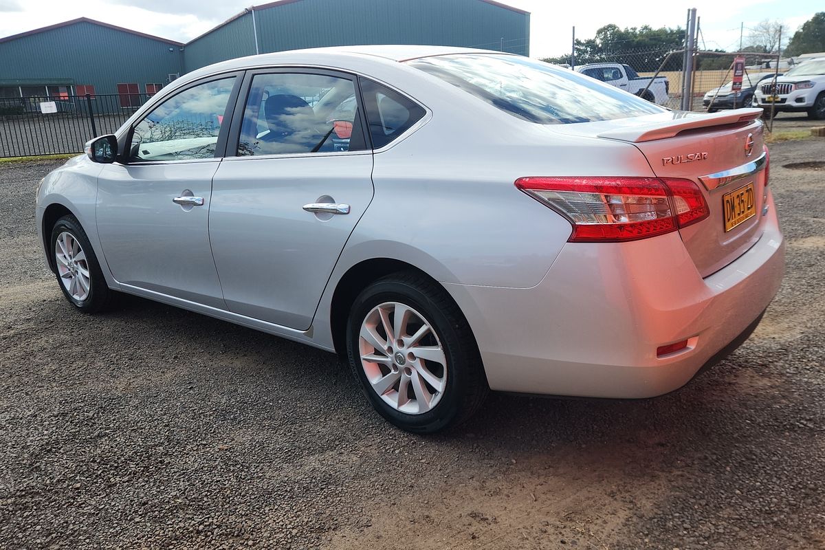 2013 Nissan Pulsar ST-L B17