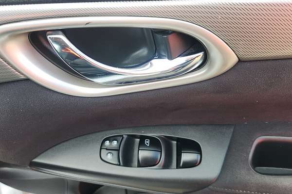 2013 Nissan Pulsar ST-L B17