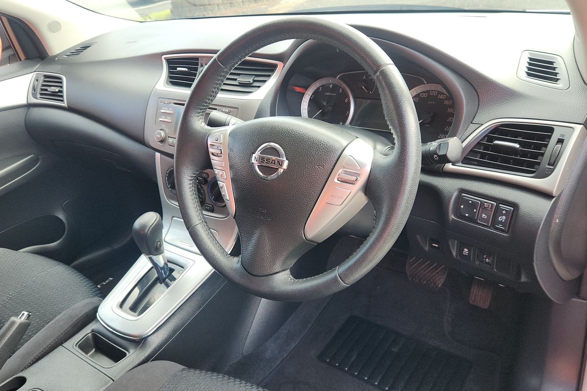 2013 Nissan Pulsar ST-L B17