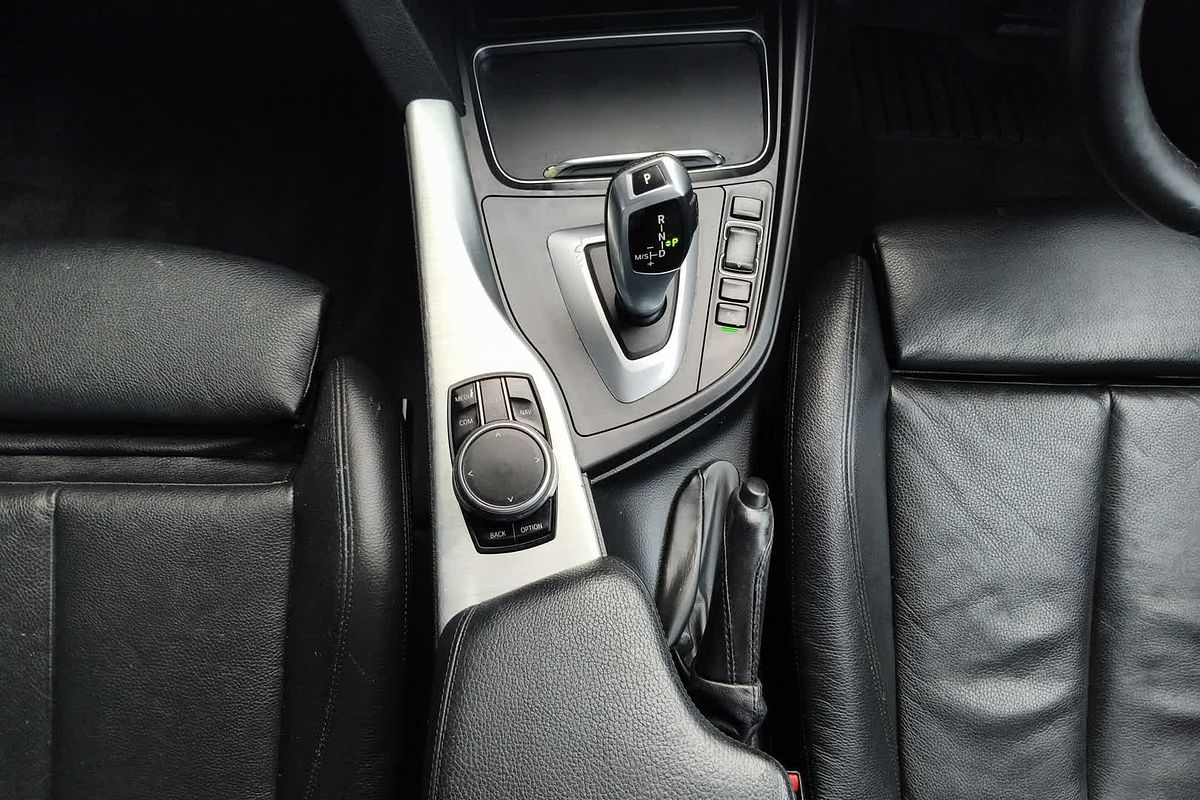 2018 BMW 3 Series 318i Luxury Line F30 LCI