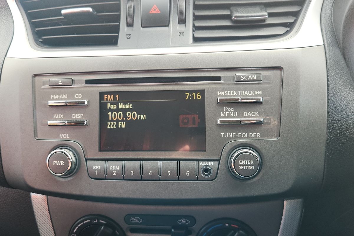 2013 Nissan Pulsar ST-L B17