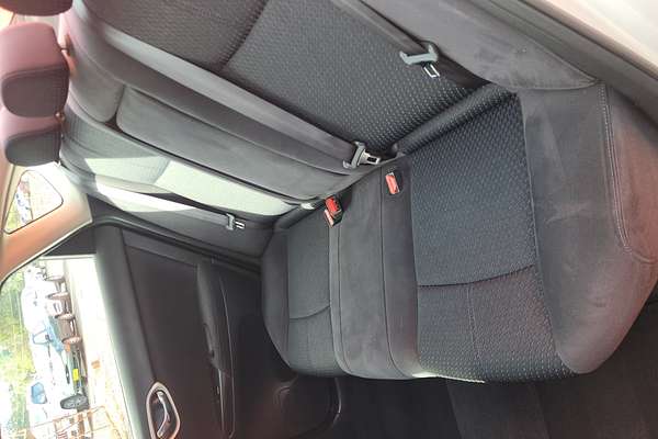 2013 Nissan Pulsar ST-L B17
