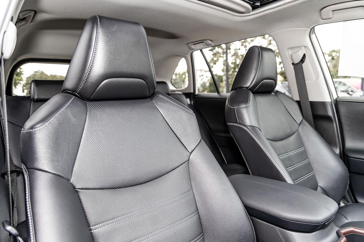 2022 Toyota RAV4 Cruiser AXAH54R