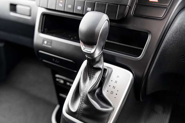 2024 Hyundai STARIA LOAD US4.V2