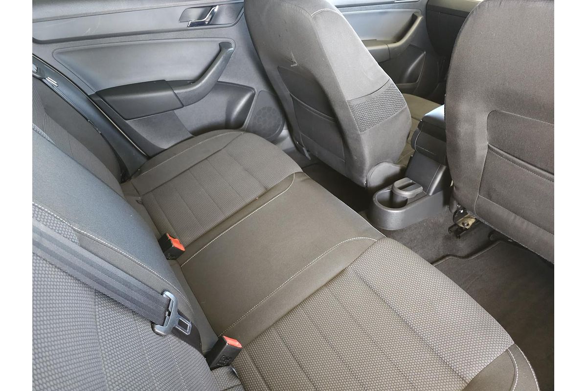 2014 SKODA Rapid Elegance NH