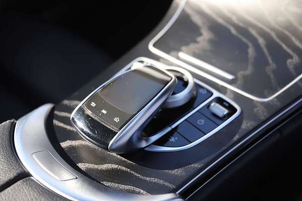 2019 Mercedes-Benz C-Class C200 C205