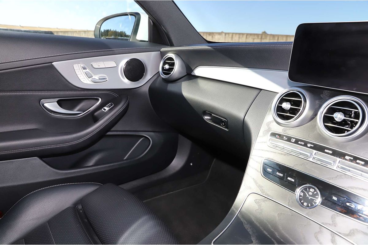 2019 Mercedes-Benz C-Class C200 C205