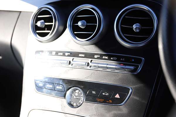 2019 Mercedes-Benz C-Class C200 C205