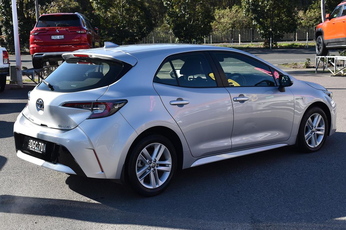 2019 Toyota Corolla ZR Hybrid ZWE211R